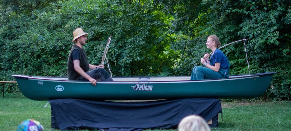 Tägliches Theater: Pettersson und Findus beim Angeln